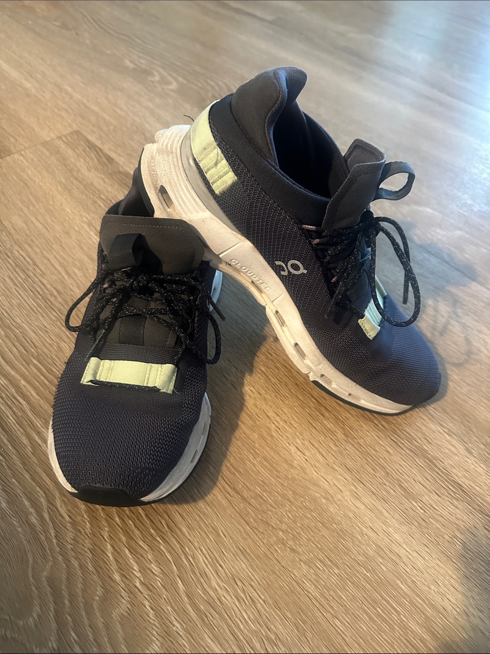 ON CLOUD CLOUDNOVA SNEAKERS